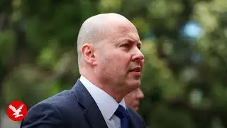'Greatest stain on nation': Former treasurer breaks down addressing Bondi Beach mass shooting