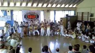 18&deg; BATIZADO CAPOEIRA RA&Ccedil;A MARING&Aacute; - PR BRASIL - MESTRE OURO VERDE - ABERTURA COM BERIMBAU SOLO