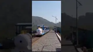 Toy train of Elephanta Caves Mumbai #toytrain #toytrainvideos #elephantacave #canonhill #phanimahto