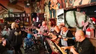 Danielle Nicole Band performing Albert Collins' 