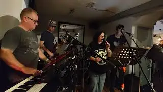 Loose control - Vic Arms Jam night cover 25th Sept 2025