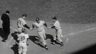 WS1956 Gm7: Howard hits a solo home run in the 5th
