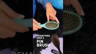 Как распутать шерсть собаки за 5 шагов: Шаг 3. Массажная щетка #выставкадогов #уходзасобакамидлян...