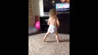 Shaken her little butt! 5/16/15