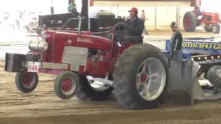 Big Class Of Classic Tractor Pulling! 5,250lb. Tractors Pulling At Chatham 2022