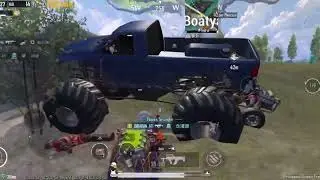BERTEMAN DENGAN BURKLE??? PUBG KILL 30+ SOLO VS SQUAD NGERIII.