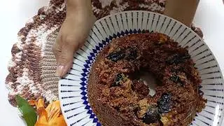 Bolo Caseiro de ameixa com doce de leite