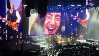 Paul McCartney - Paris Arena 5 décembre 2024 - Get back & Let it be & Live and let die & Hey jude