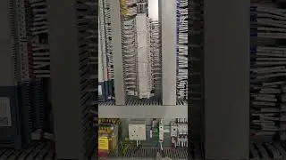 Building management system. DDC panel cable testing #techgulf #electrician #electrical #bms #mcc