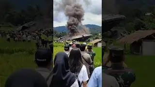 pesawat UFO jatuh di persawahan  #ufo #alien #airplane #pesawatasing