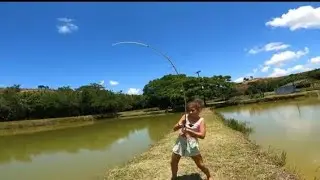 ESSE PEIXE QUASE ARANCOU MEU BRAÇO DE TÃO GRANDE FOI SENSACIONAL.