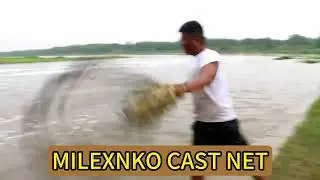 Let me show you what a master of net fishing is.