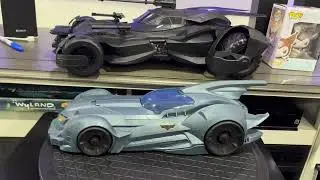 Mcfarlane justice league Batmobile unboxing and review 
