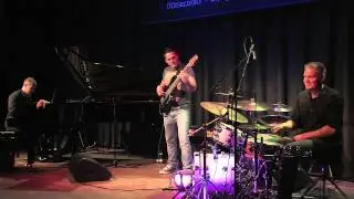 With or without you performed Live by Phishbacher Trio at Jazzschmiede D&uuml;sseldorf
