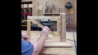 How to build a wooden gate strongly