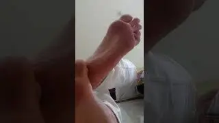 yasna Alikhani beautiful woman pink sole feet 😍 #beautifulfeet #foot #feet