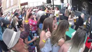 new braunfels ladies stein holding  competition wurstfest craft beer festival 2016