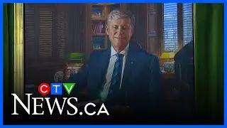 Stephen Harper&rsquo;s official portrait unveiled in Ottawa