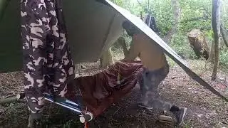 TRIPOD RAISED BED +CAMP #bushcraft #campping #outdoorskills#outdoor #camping #camp#survival