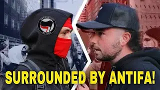 Меня окружили на либеральном протесте