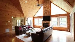 Serene Luxury Living on Lake Adger: HGTV Log Cabin with Movie Theatre & Nature Views! 🌲🏡
