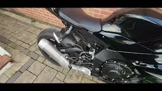 2024 Yamaha R1 OEM stock exhaust vs slip-on Akrapovic exhaust