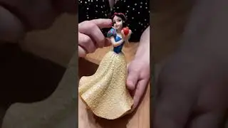 Disney Snow White Figurine