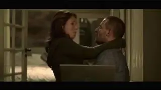 Tour through set design of Borgen. Sidse Babett Knudsen.  French subtitles.