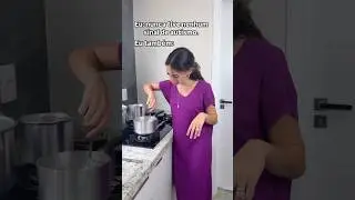 Voc&ecirc;s sabiam que muitos autistas ficam com as m&atilde;os assim, tamb&eacute;m conhecidas como m&atilde;os de T-Rex?