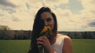 Breagh Isabel - Carrie (Official Visualizer)