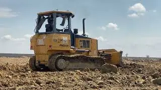 🚜💪 Massive Bulldozer in Action | Earthmoving Like a Pro! 🌍🔥