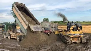Amazing Power Machine Bulldozer Pushing Sand And Dump Truck Spread Dirt Equipment