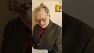 A pil&oacute;ta vagy az &eacute;ttermi mosogat&oacute;.