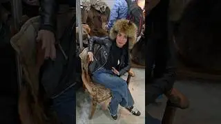 Используют ли #pacificgreen шкуры диких животных для кресел?