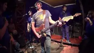 Emociones Clandestinas - Un nuevo baile (Bar Santa Filomena, Febrero 2014)