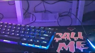 playing some fortnite on new keyboard and mousepad