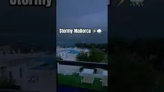 Craziest, most consistent lightening I&rsquo;ve ever seen! #travel #holiday #mallorca #storm #stormchasing
