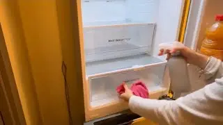 Quick and cheap fridge cleaning! #tips #lifehacks