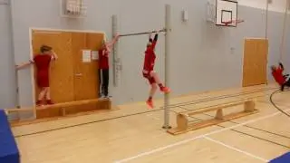 Jumppaa ja voikkaa. 2 h salitreeni. Energiaa, energiaa..