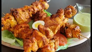 SPICY CHICKEN KEBABS & ROASTED BELL PEPPER DIP | SMOKY CHICKEN KABABS |