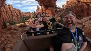Travel Vlog #2 - Disney Day 1