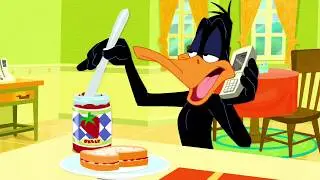 Daffy duck pretends to be Albanian
