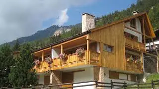 Appartamenti Decrestina - Campitello di Fassa - Italy