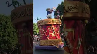 Disney Soundsational Parade 