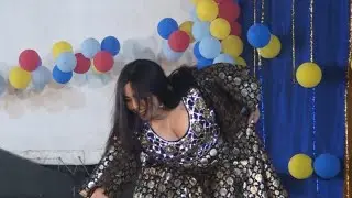 Maryam Respect For Fan During Pashto Stage Dance