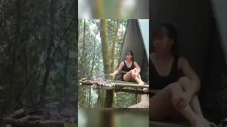How a Girl Turned a Tree into Her Home #TreeHouse #TribalGirl #Survival #WildLiving #Shelter #Shorts