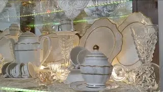 كل زوجاج النيش فى جهاز العروسه من الألف الياء