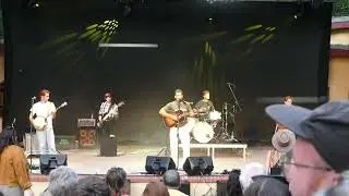 Sons Of The East - The Farmer, Miramare, Fool Me feat. Circus Michi