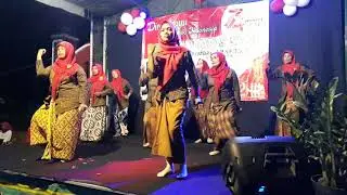 Pentas Seni Hut RI ke 74 - RT02 - Kreatifitas Ibu Ibu Ponggok 1 Trimulyo Jetis Bantul - klis#010