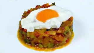 Cómo hacer Pisto - Pisto con Huevos Escalfados